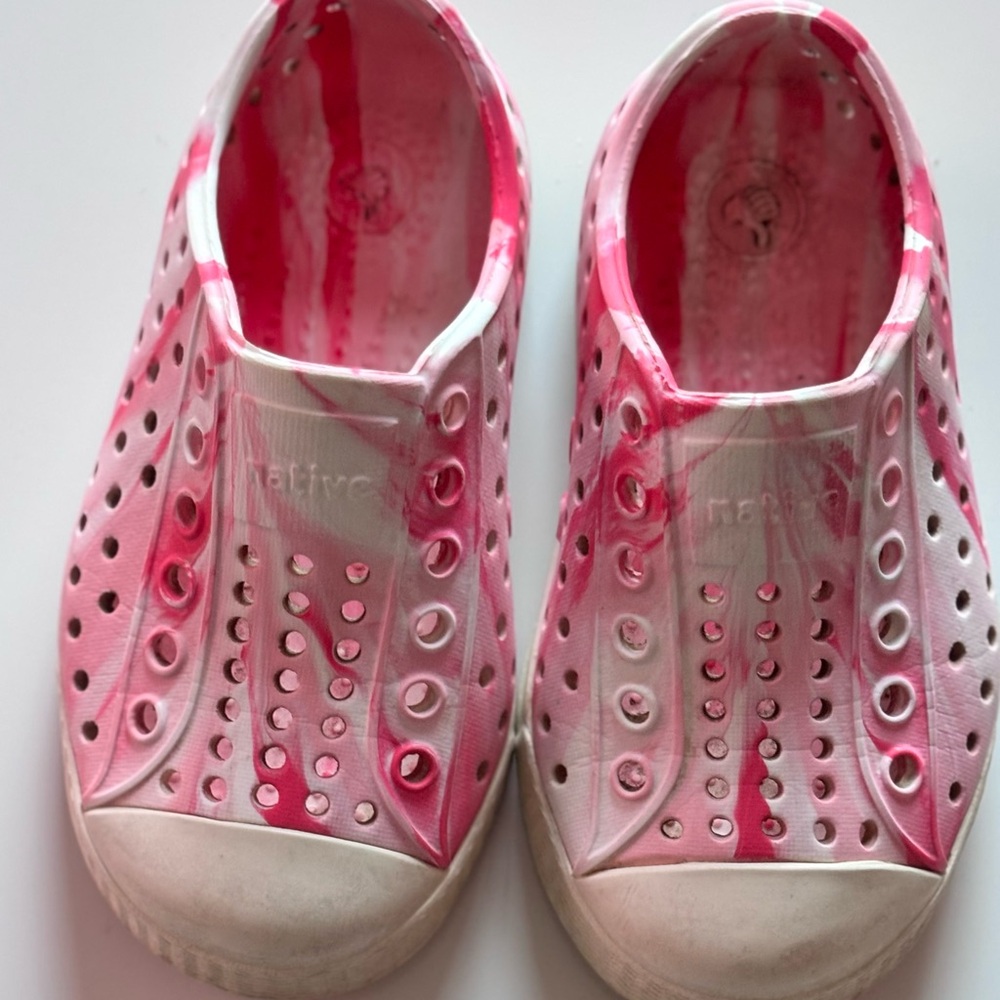 NATIVE SHOES - Picture 3 of 12